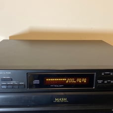Panasonic compact Disc Changer SL-PD365