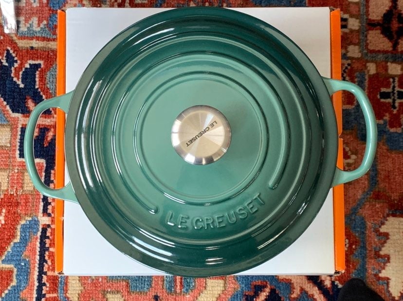 Le Creuset Dutch Oven in Artichaut - 5 1/2 QT