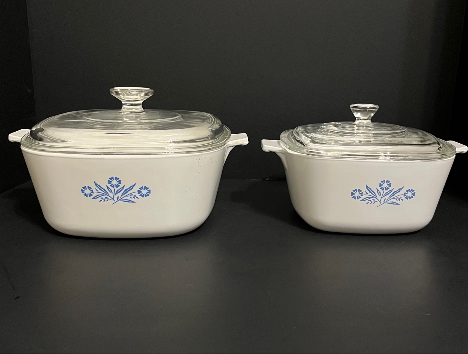 Corningware Blue Cornflower set of 2 casserole dishes with lids
