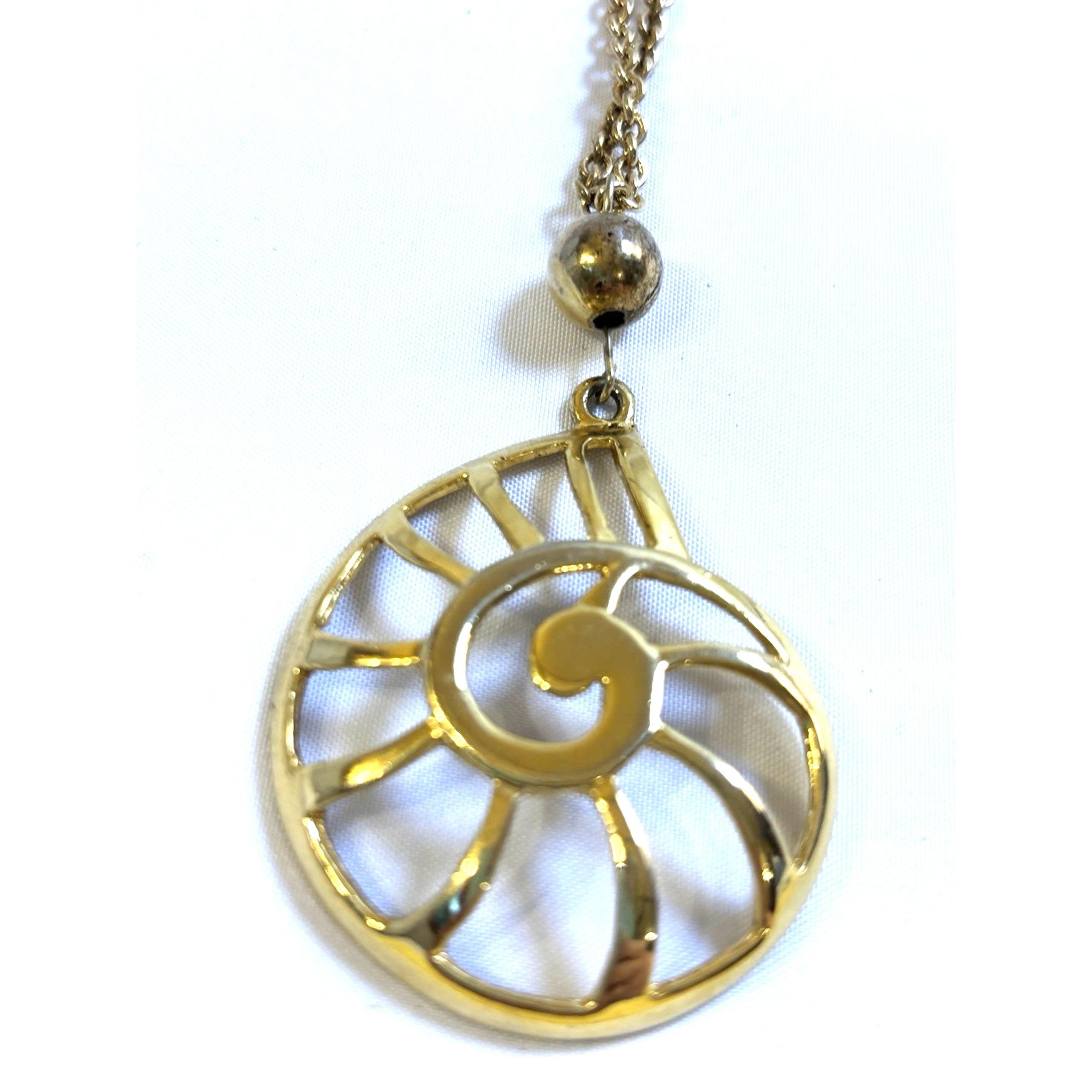 VINTAGE Signed JOAN RIVERS gold tone Pendant Necklace Pendant Adjustable