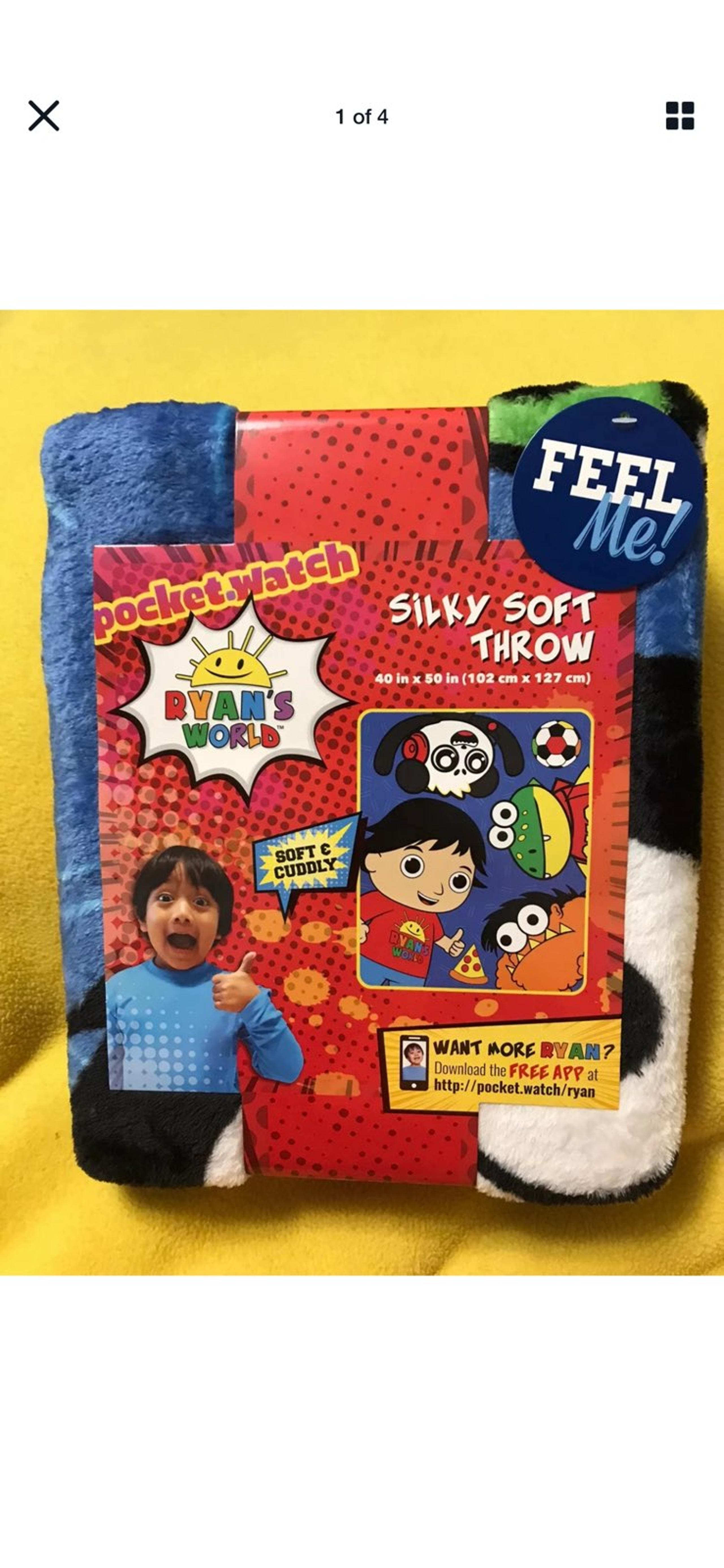 RYAN'S WORLD SILKY SOFT THROW.
