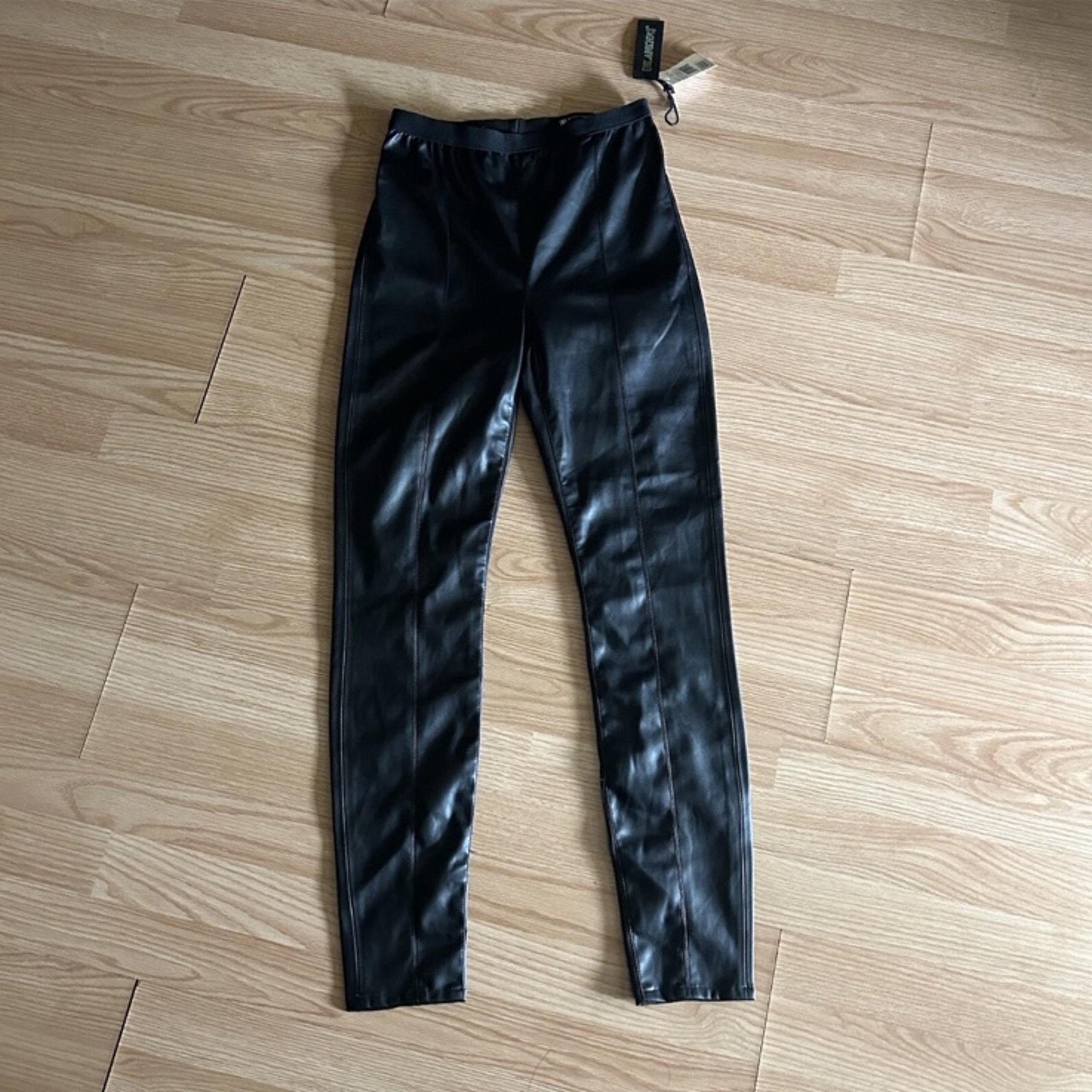 NWT BLANKNYC Black Faux Leather Pants Women’s 28