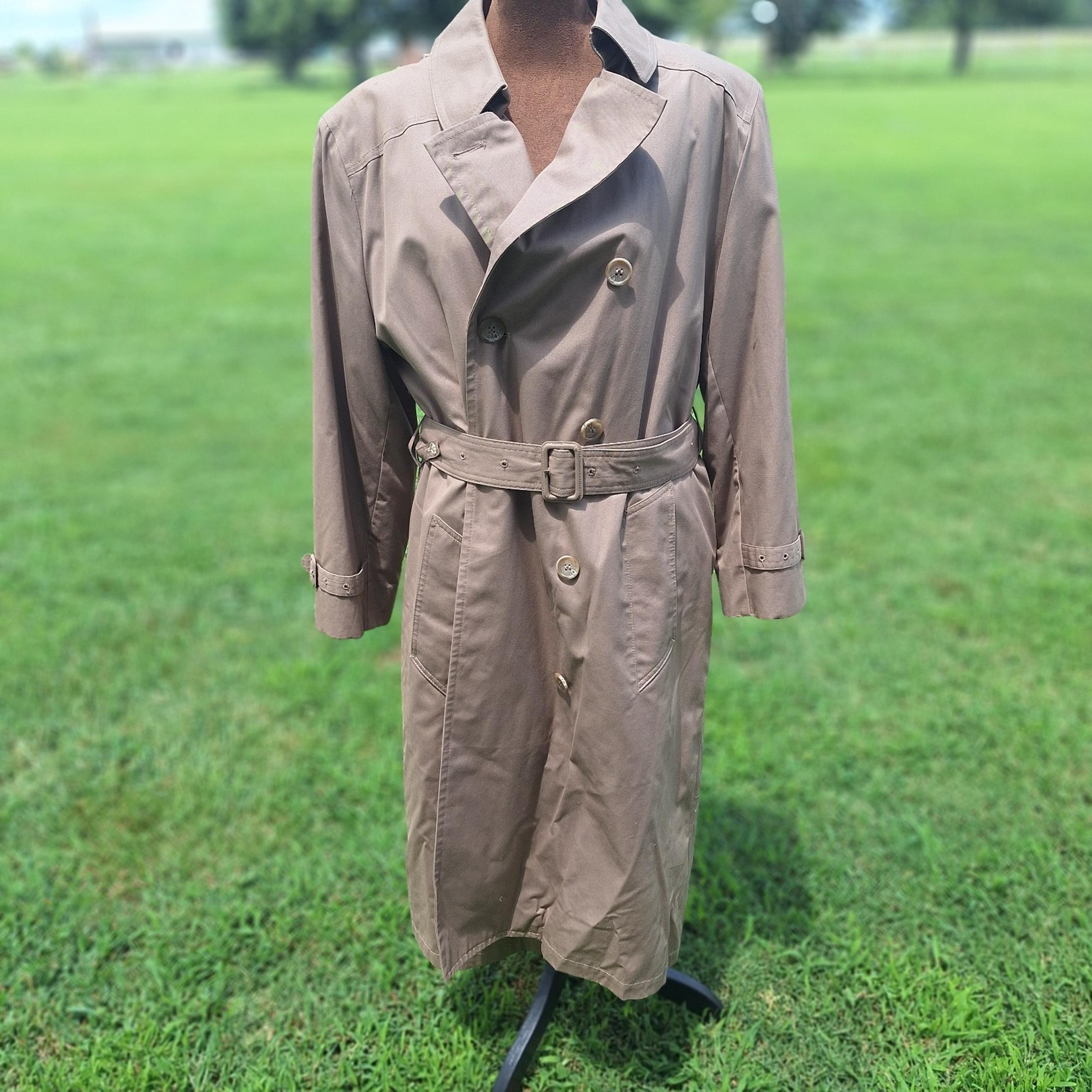 Misty Harbor Trench Coat With Removable Liner Union Made, Sz 14