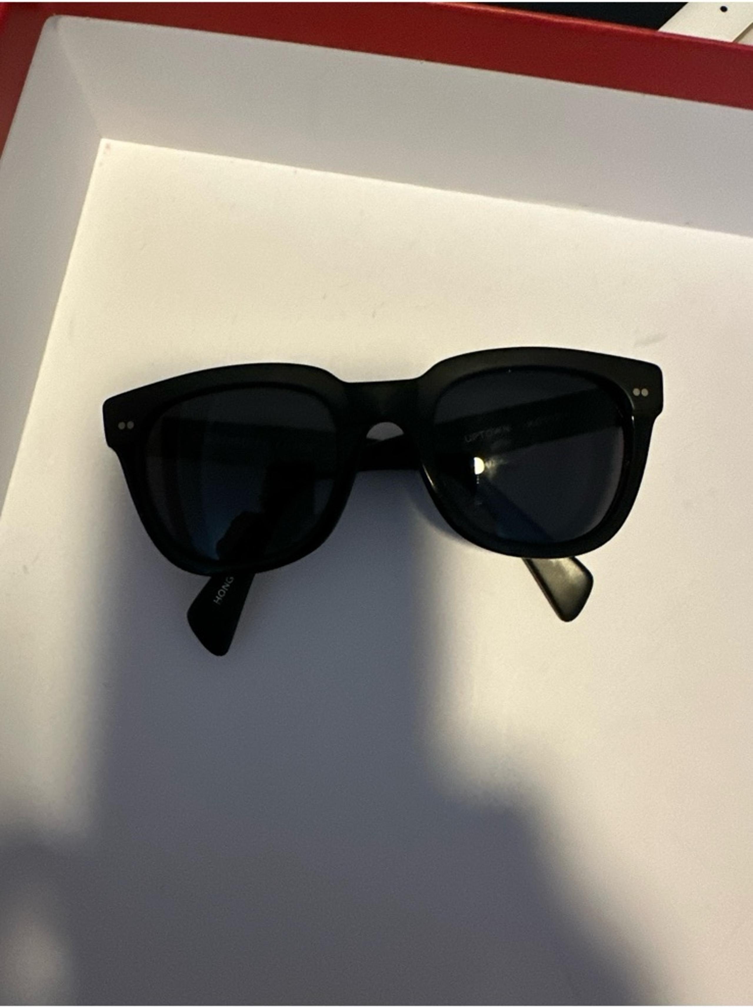 Vintage DKNY COLLECTION SUNGLASSES