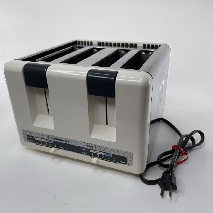 Vintage 4 Wide Slot Toaster