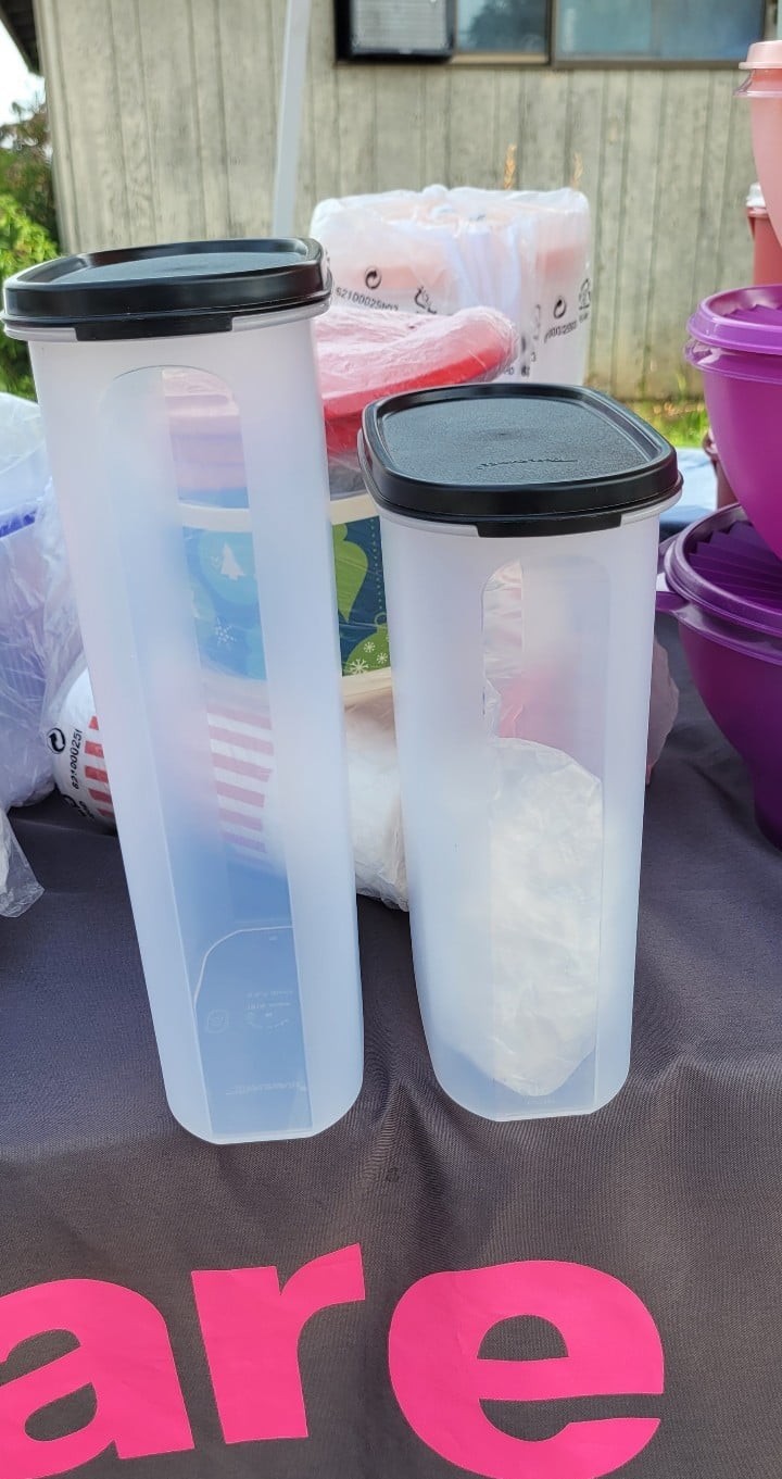 Tupperware Ovals 4 and 5 NEW