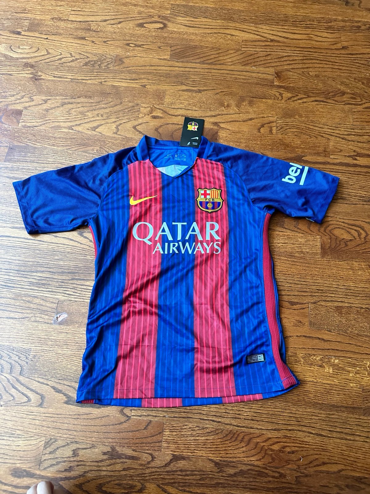 Messi jersey 10 SIZE MEDIUM