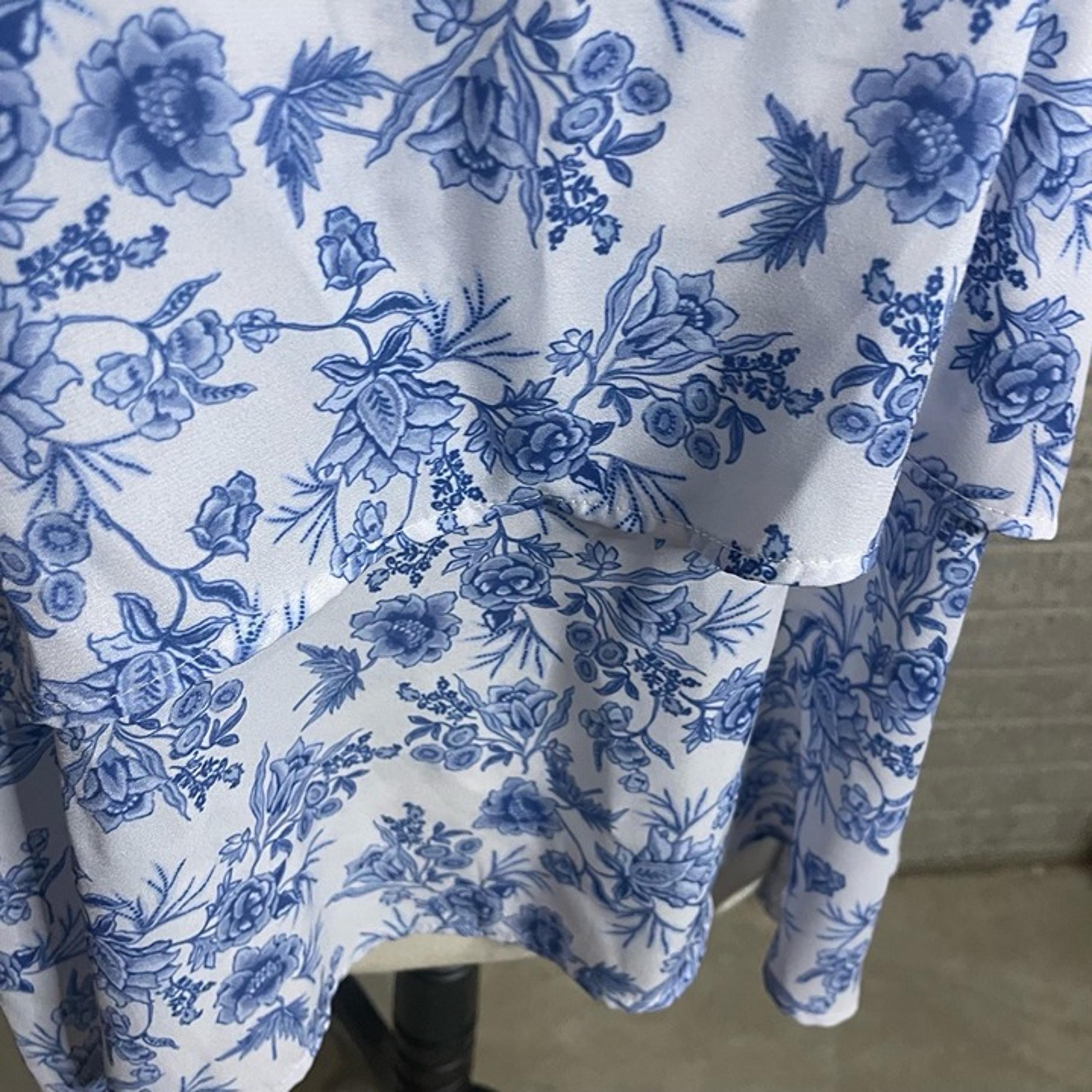Pink Lily Blue White Floral Tie Strap Tiered Flounce Tank Size Large