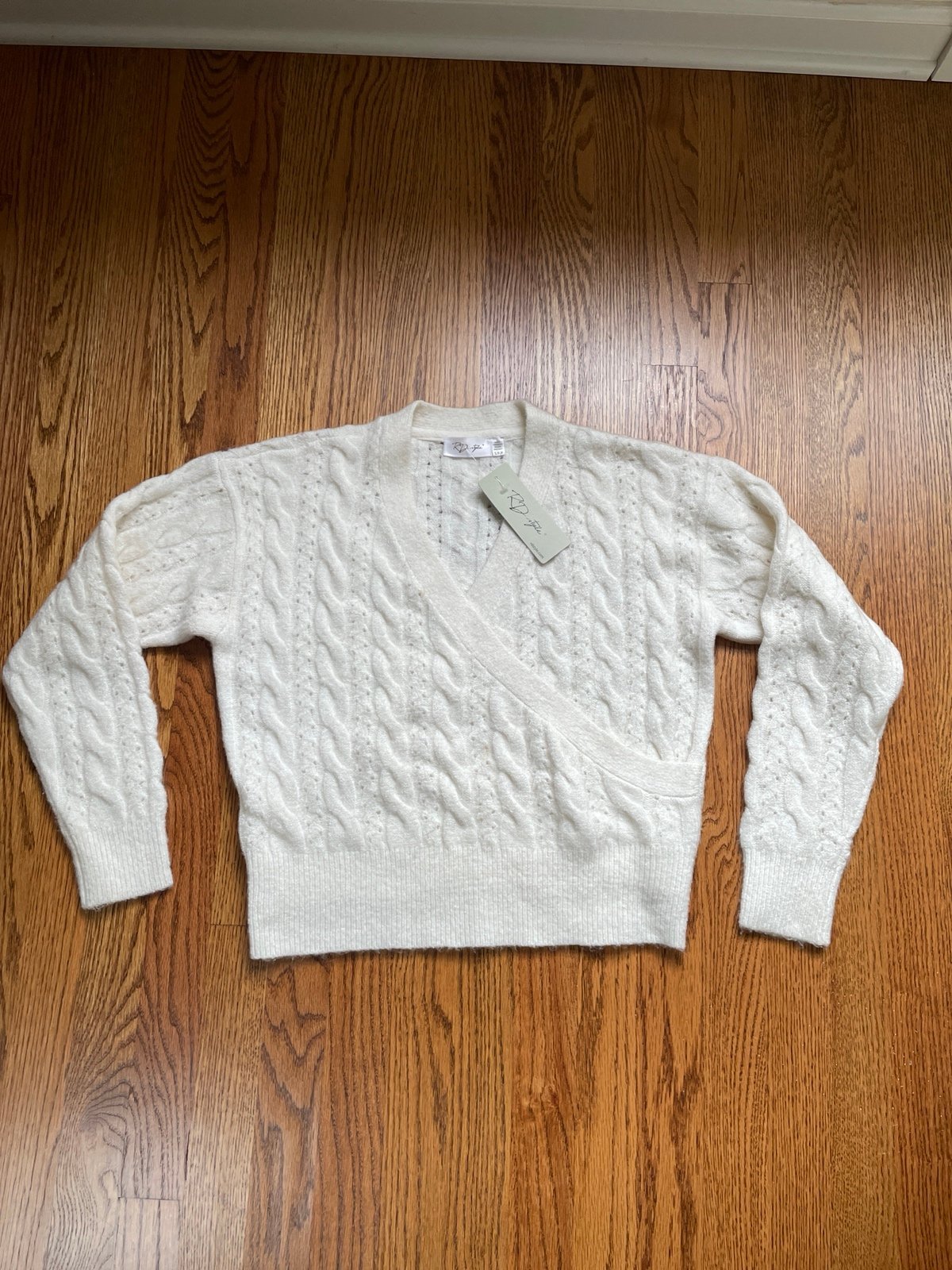 RD STYLE Women's Size Small Cream Pearl Essence Wrap Knit Sweater NWT 72