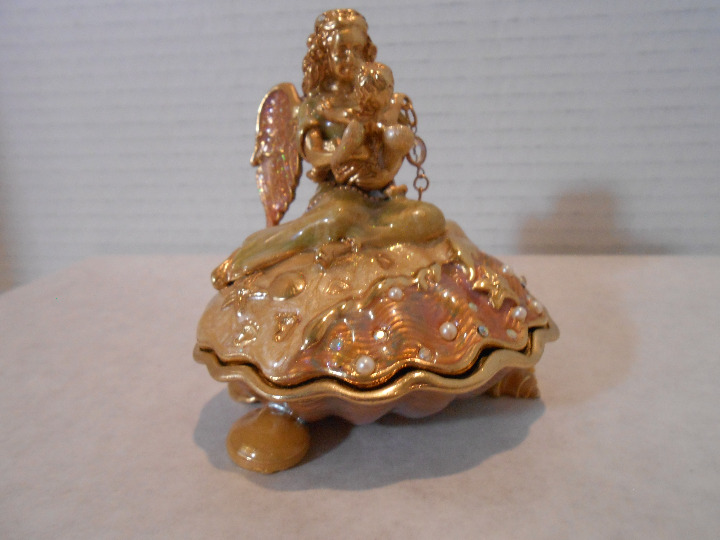 Kirks Folly Angels by the Sea Trinket Box