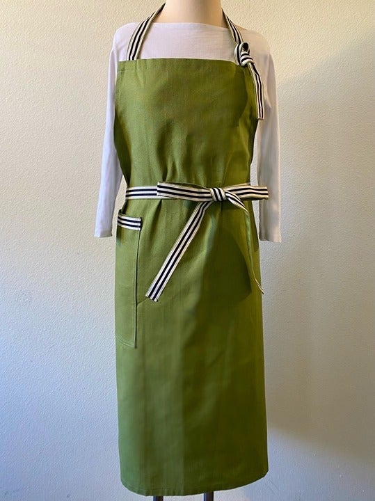 Hand Made Apron (Green) - Cotton 100%