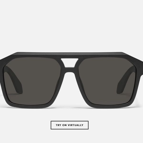 NEW! Quay Soundcheck POARIzed smoky square aviators