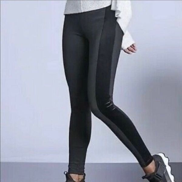 Athleta Metro Velvet Tux Tight