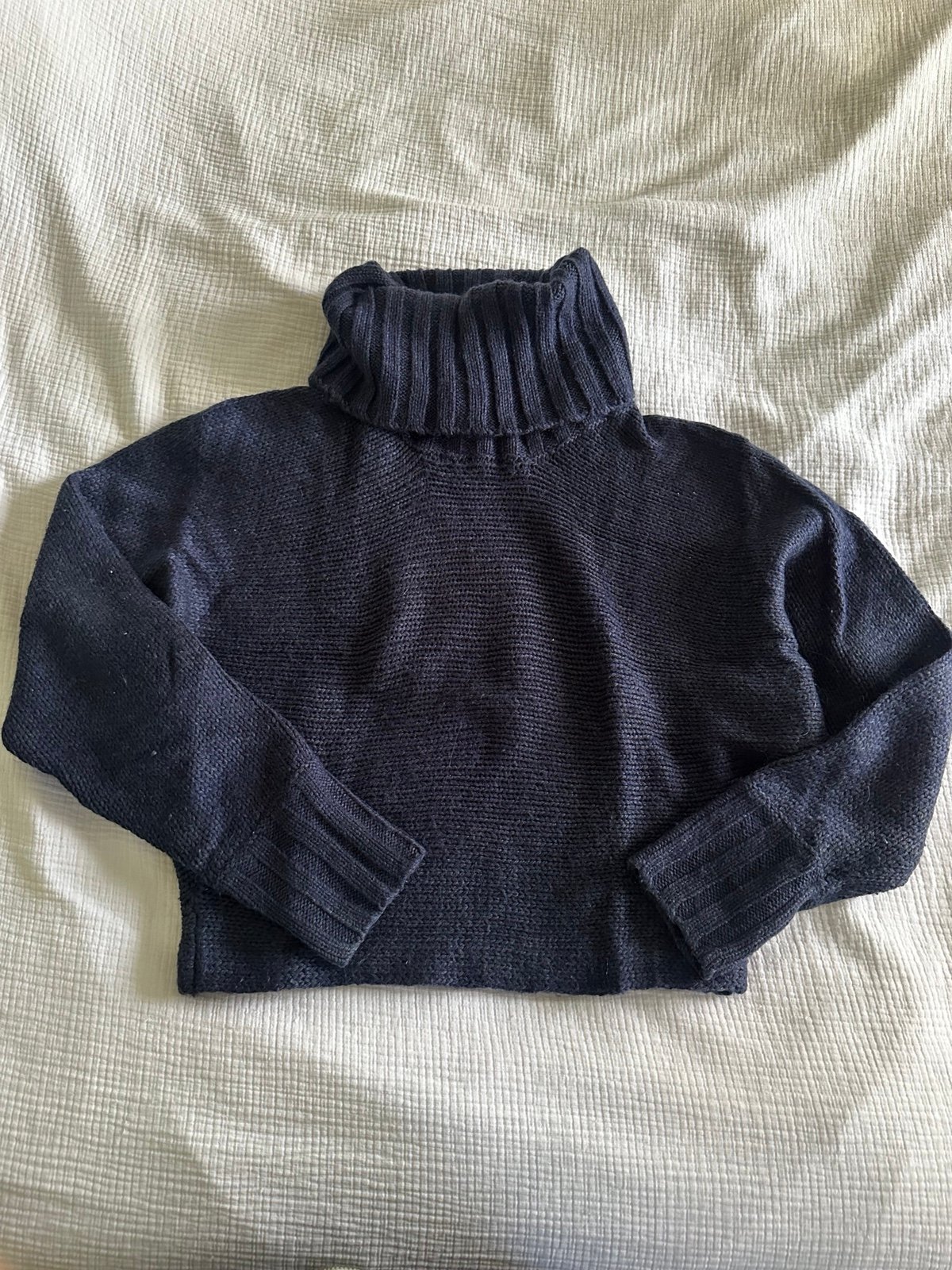 Cropped sweater
