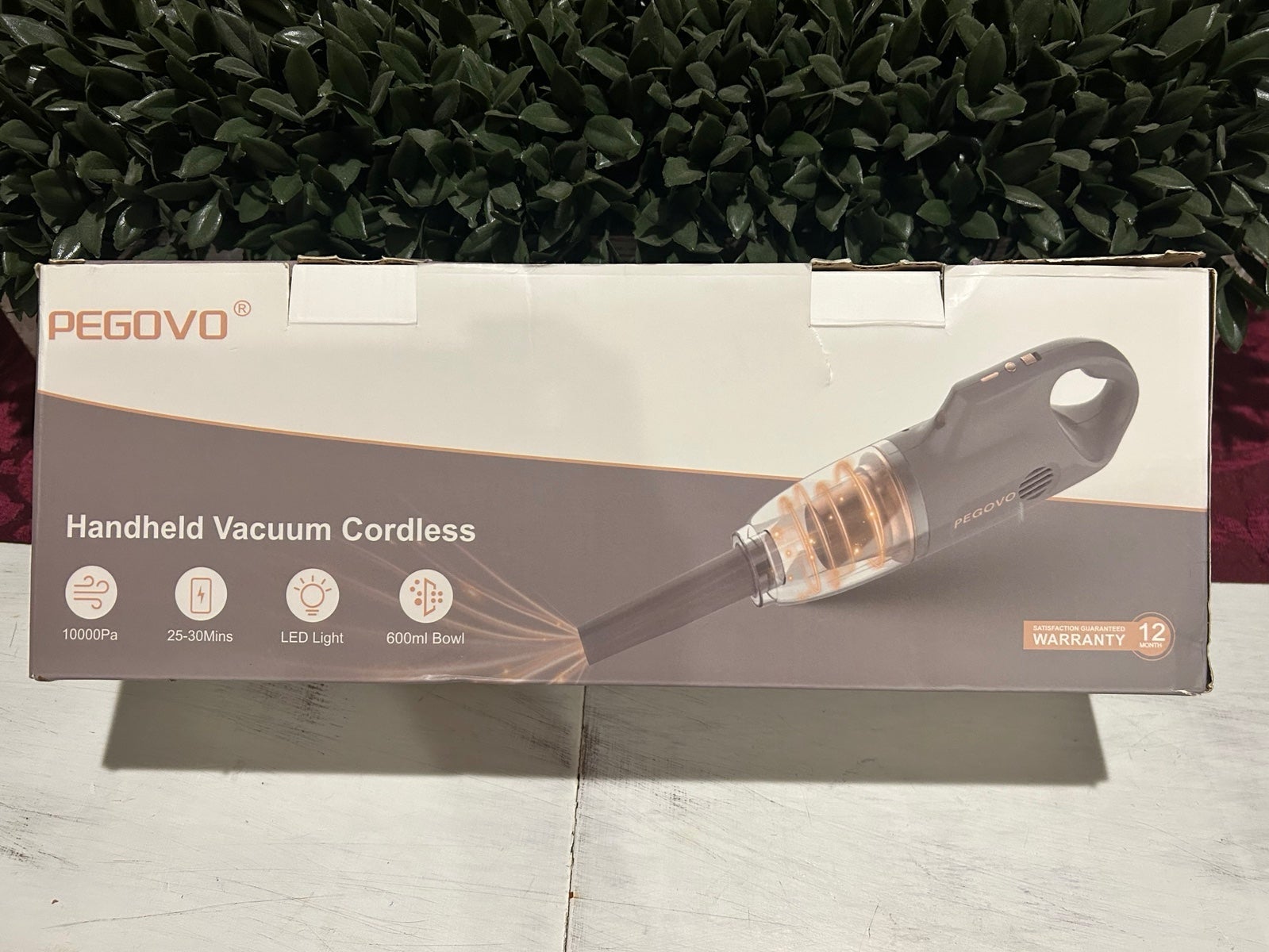 Handheld cordless vacuum