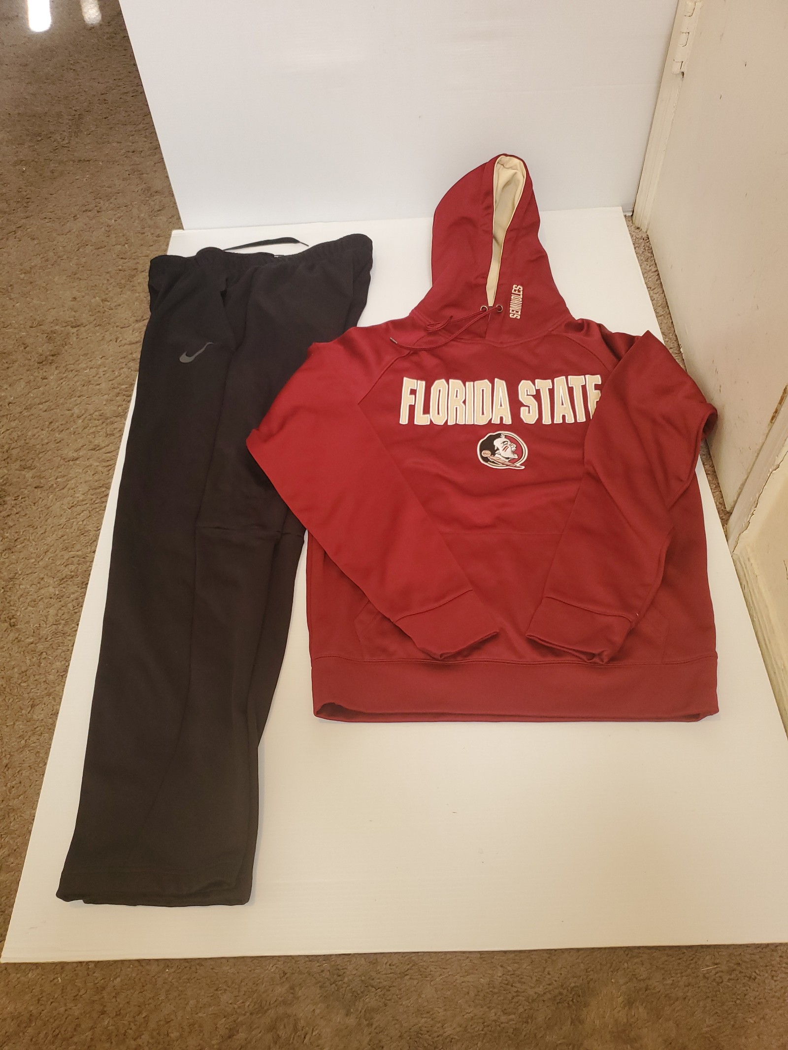 NIKE DRI FIT PANTS AND COLOSEUM HOODIE SIZE SMALL
