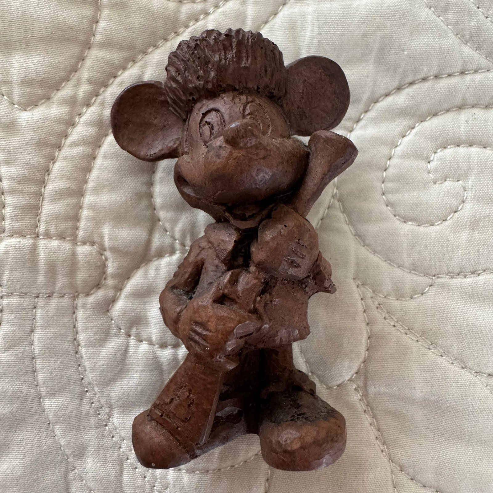 WALT DISNEY WORLD FORT WILDERNESS MICKEY MUSKET GUN FIGURINE