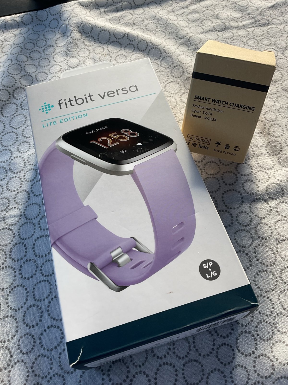 Fitbit Versa Lite Edition Lilac Sm/Lg Band, Plum Band, Charger, Instructions Box
