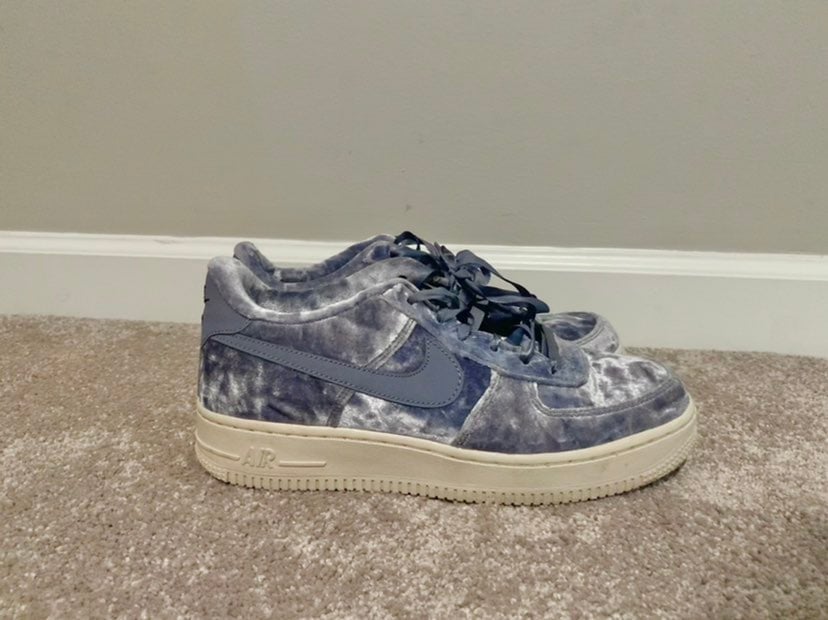 womens af1's