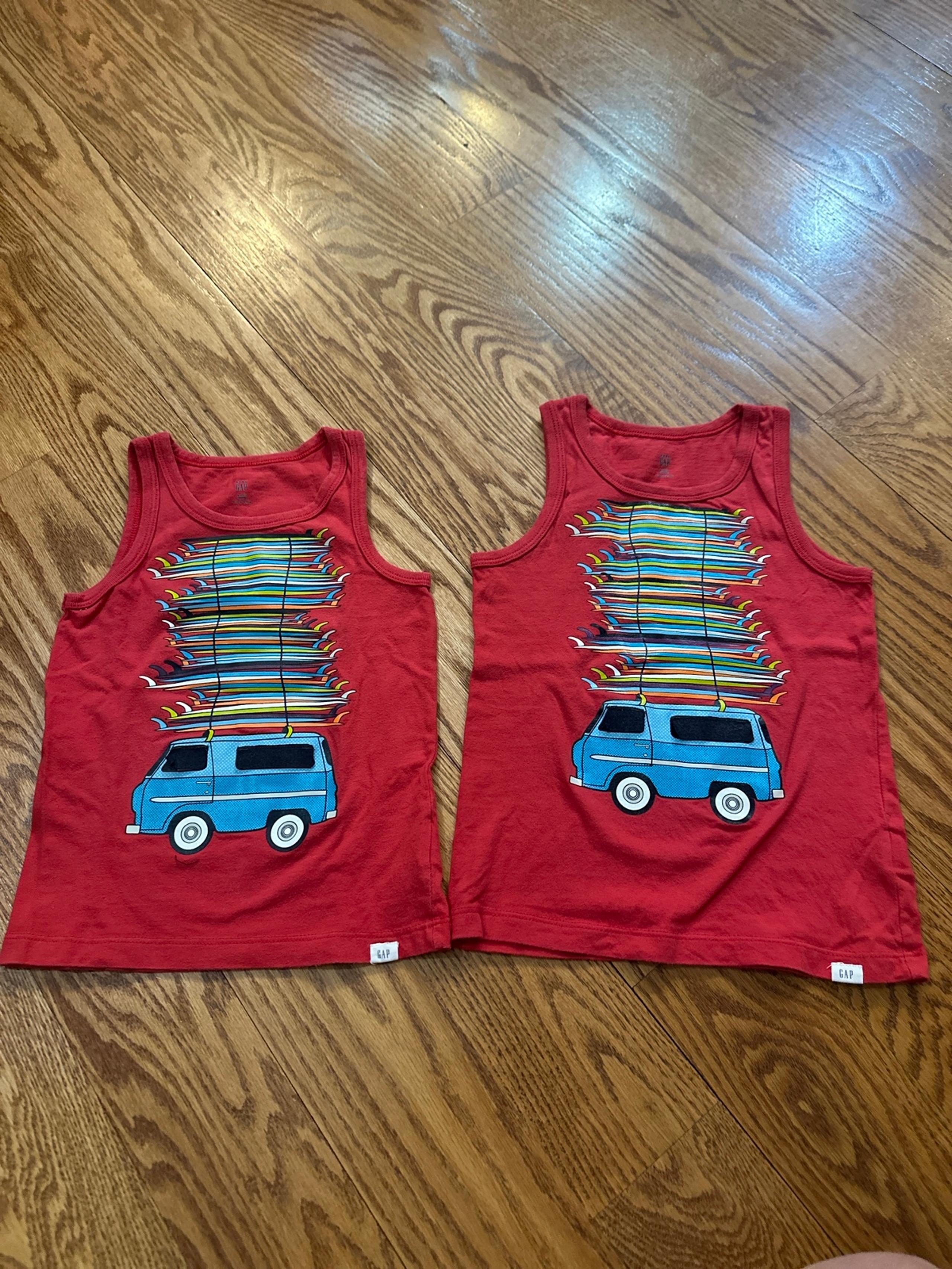 GAP VW Tank Top Bundle size 4T-5T