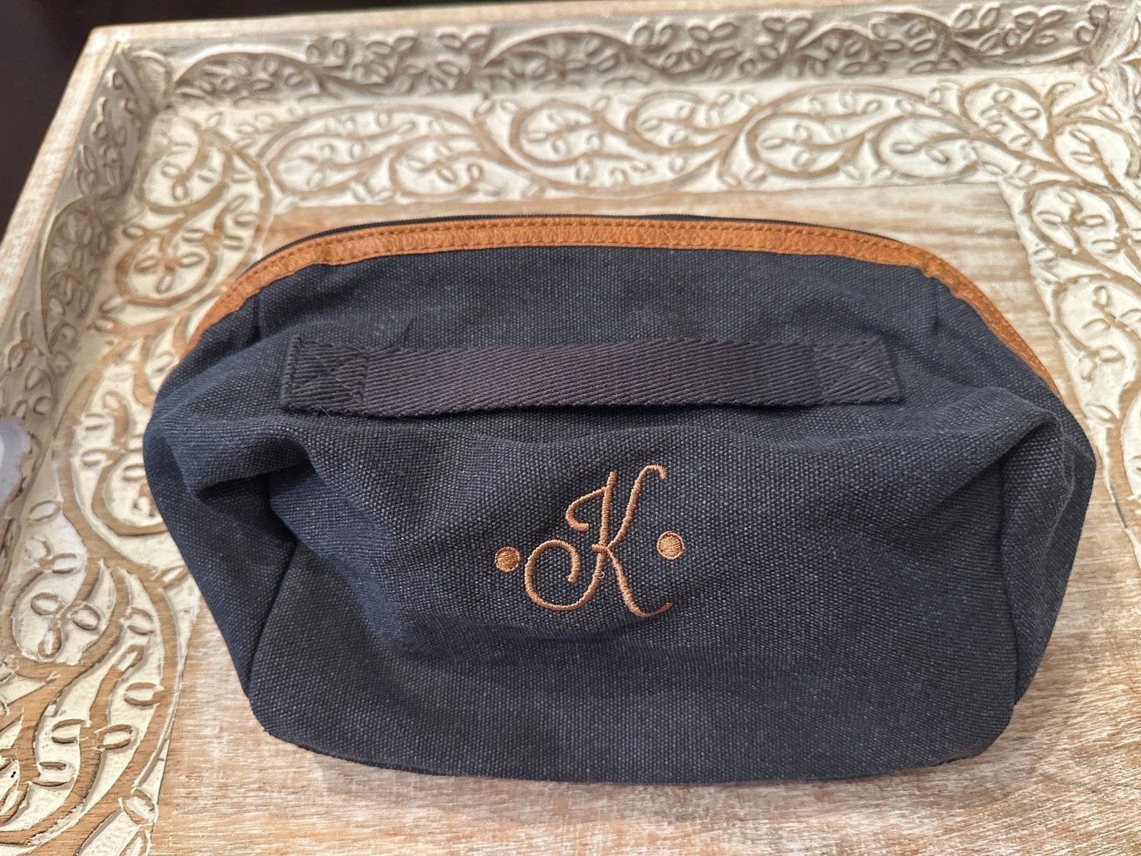 Thirty-One Expanding Travel Case denim with camel trim RETIRED RARE