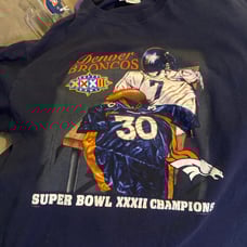 Vintage 3PK DENVER BRONCOS J.ELWAY XL tshirt ,glass , Sweatshirt soldseparately2