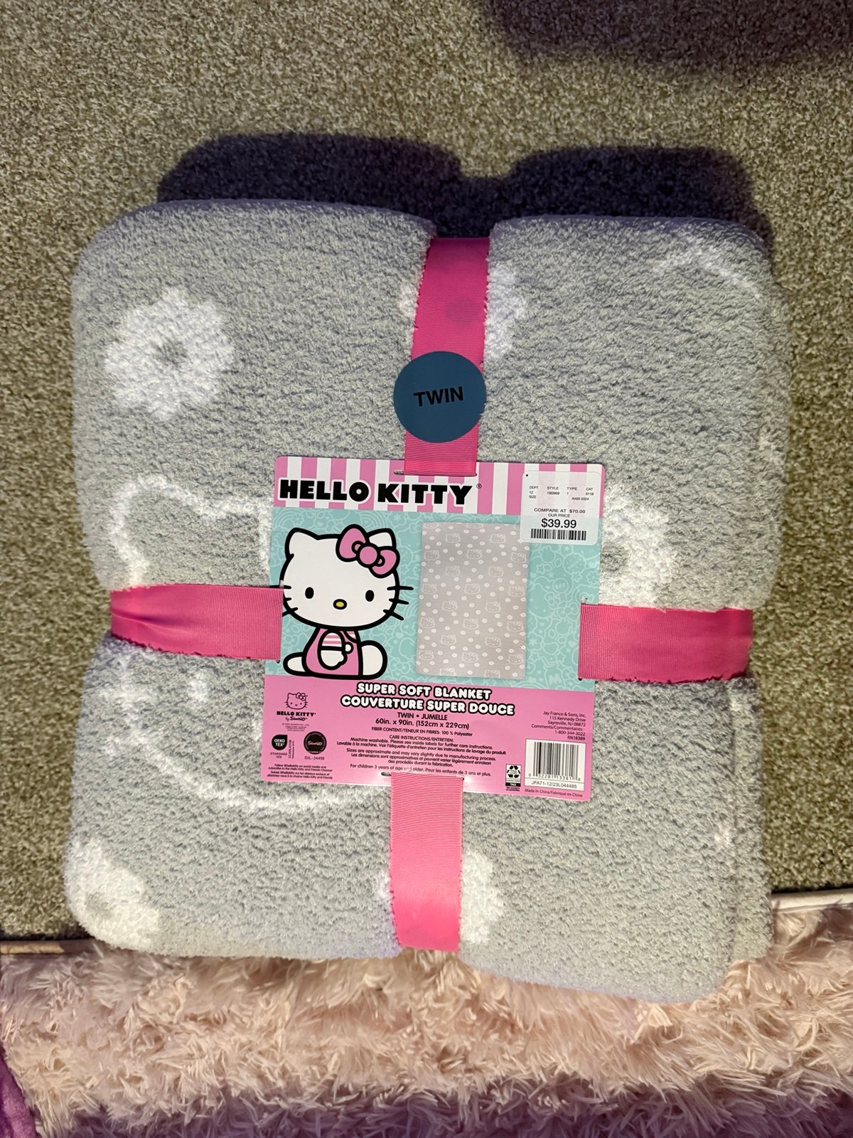 Hello kitty blanket