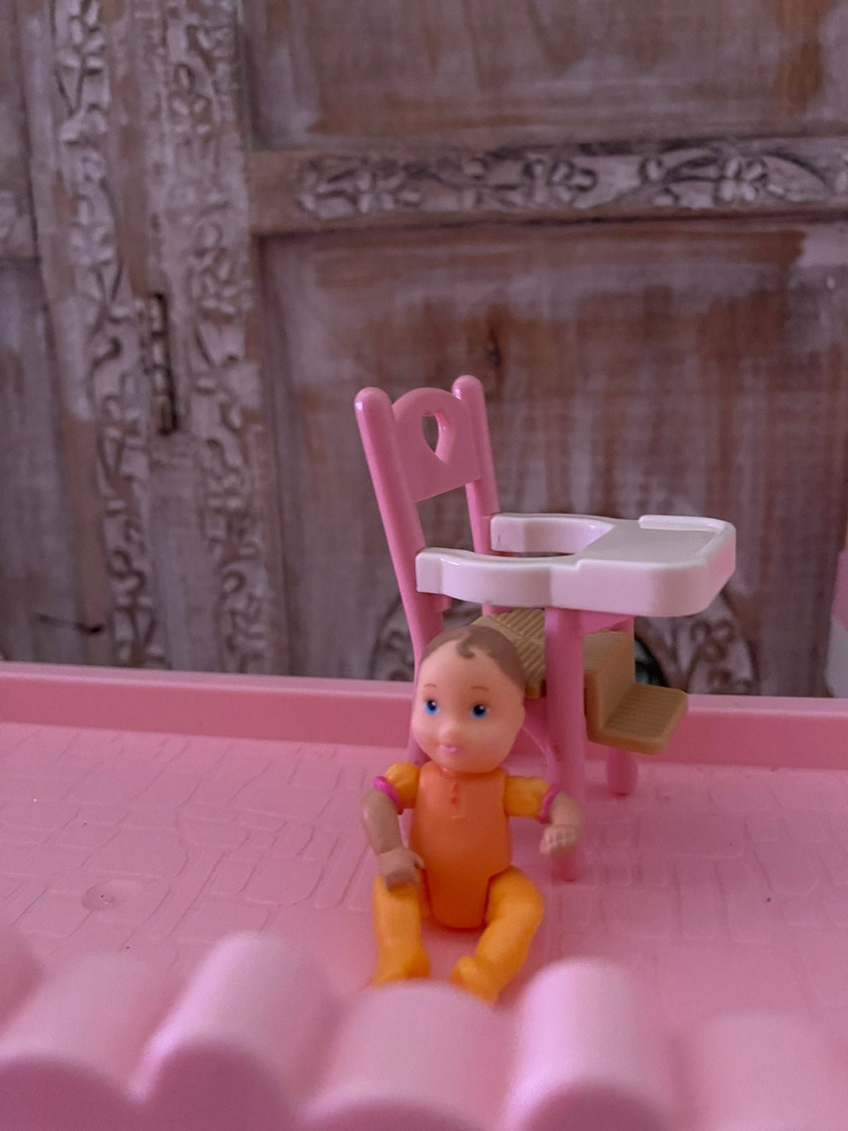 Loving family dollhouse orange infant & highchair