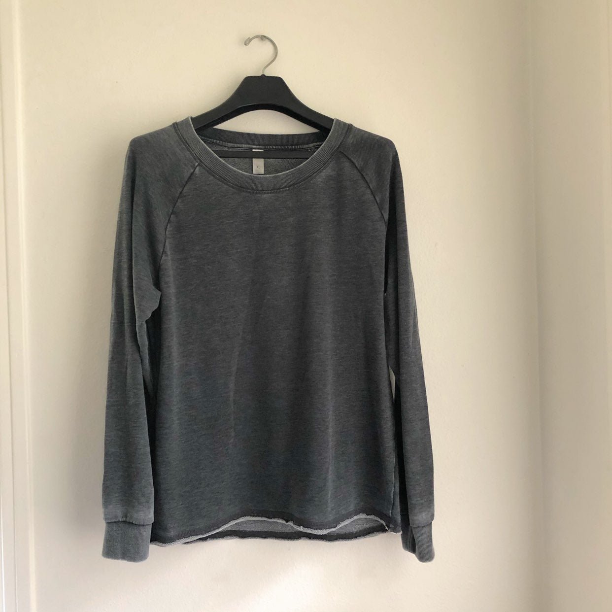 Sz XL Alternative Sweatshirt Top
