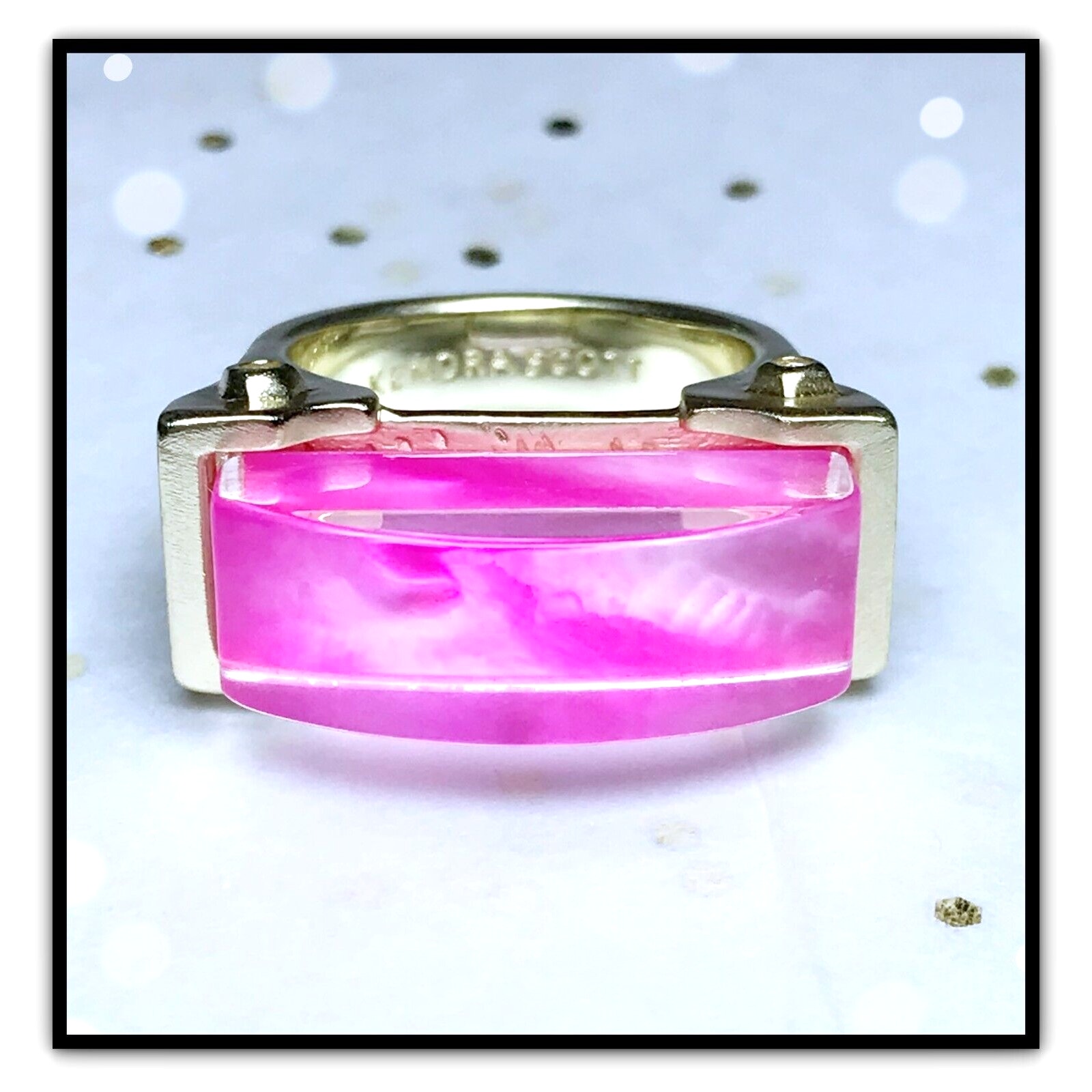 Kendra Scott Jeanne Cocktail Ring Mother of Pearl Magenta Pink Gold Tone Sz 6.5