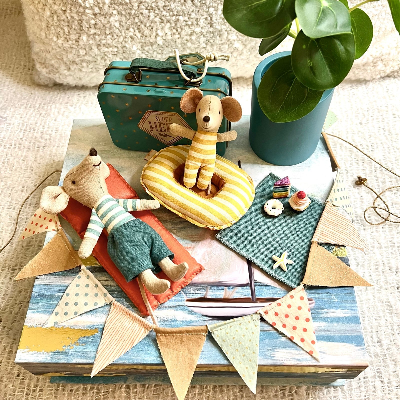 Maileg Sunny Beach Day Package 1