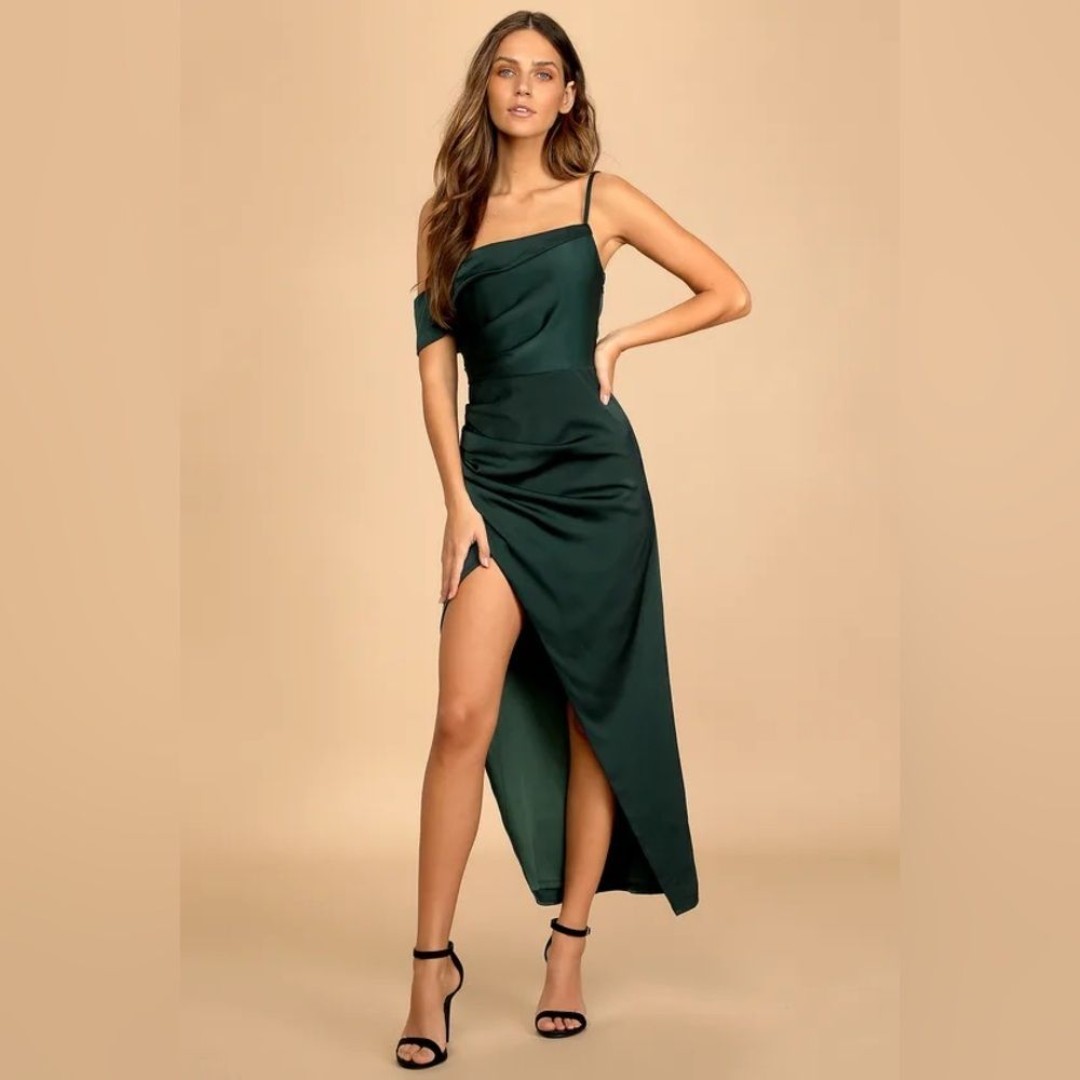 Lulus Showing Off a Little Dark Green Asymmetrical Tulip Midi Dress Size Large