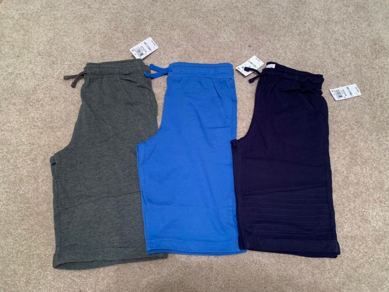 Boys Epic Threads shorts bundle,3 pair 40/each,size M,brand new!