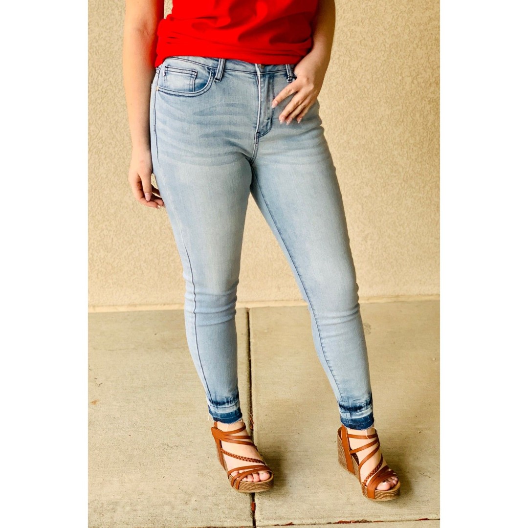 Judy Blue Skinny Fit Released Hem Jeans Size 29 Light Wash Mid Rise