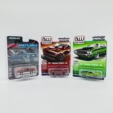 Lot of 3 Muscle Cars Greenlight '88 Ford Mustang & AW 1970 2018 Dodge Challenger