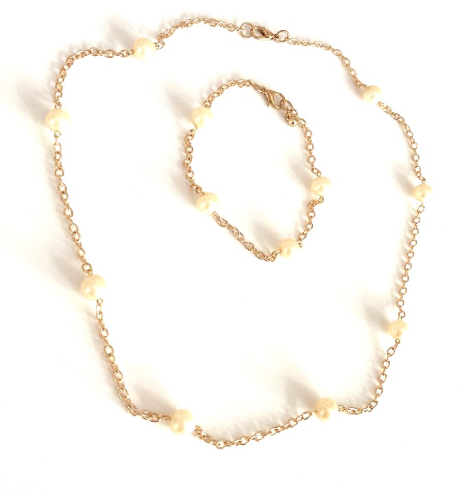 Granada - Short Necklace and Bracelet.