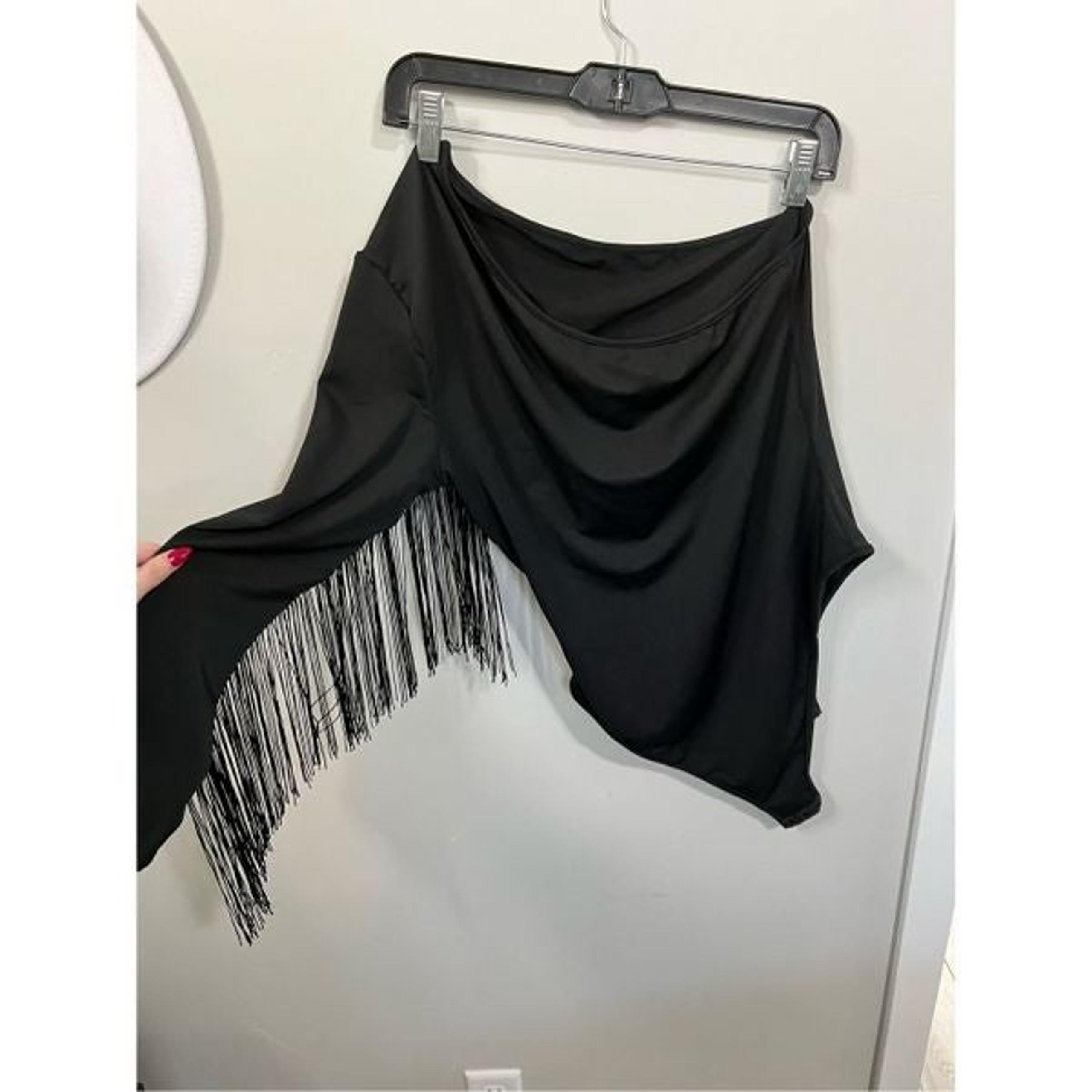 Boutique Women's Black One-Shoulder Bodysuit Size Medium