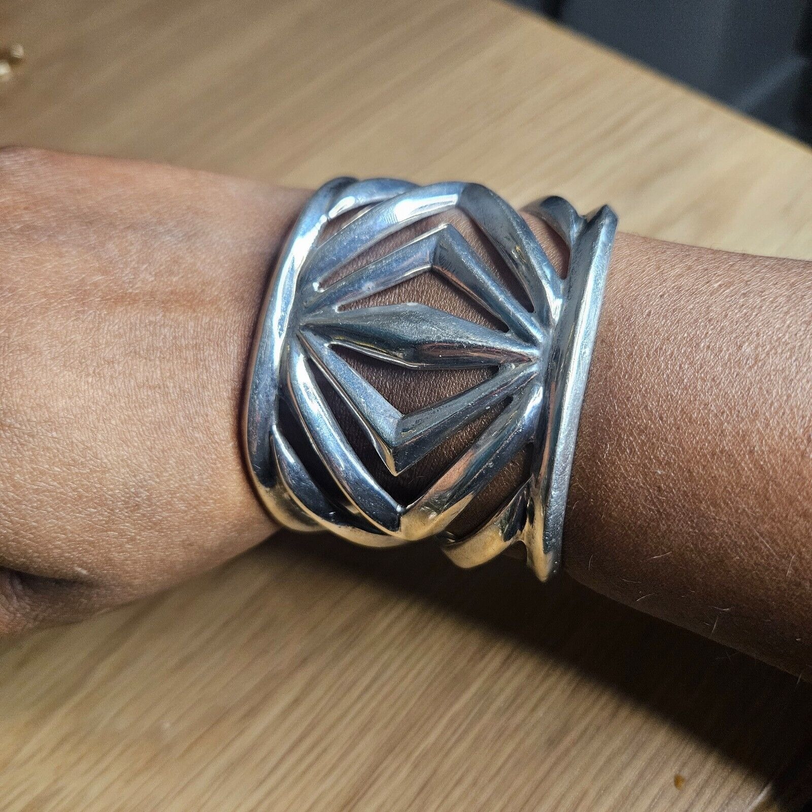 VTG Mexico 925 Sterling Silver Heavy Wide Cuff T8-17 Bracelet Band 71g