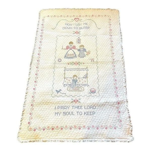 Crib Blanket Quilt Embroidered Cross Stitch NOW I LAY ME DOWN TO SLEEP Baby Vtg