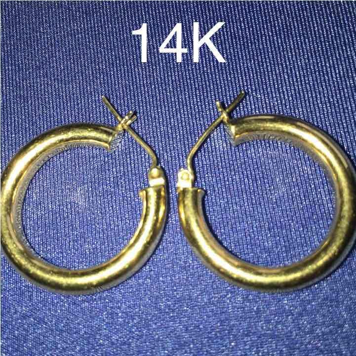 14k Vintage Yellow Gold Hoop Earrings