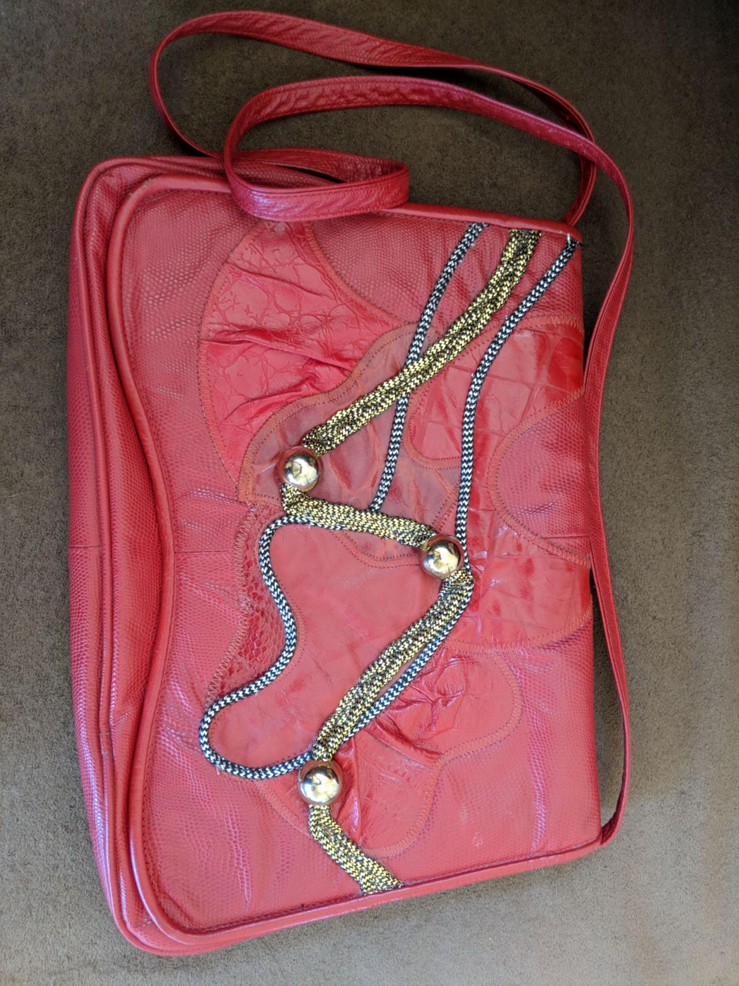 80's Vintage Fifth Ave. Leather Purse