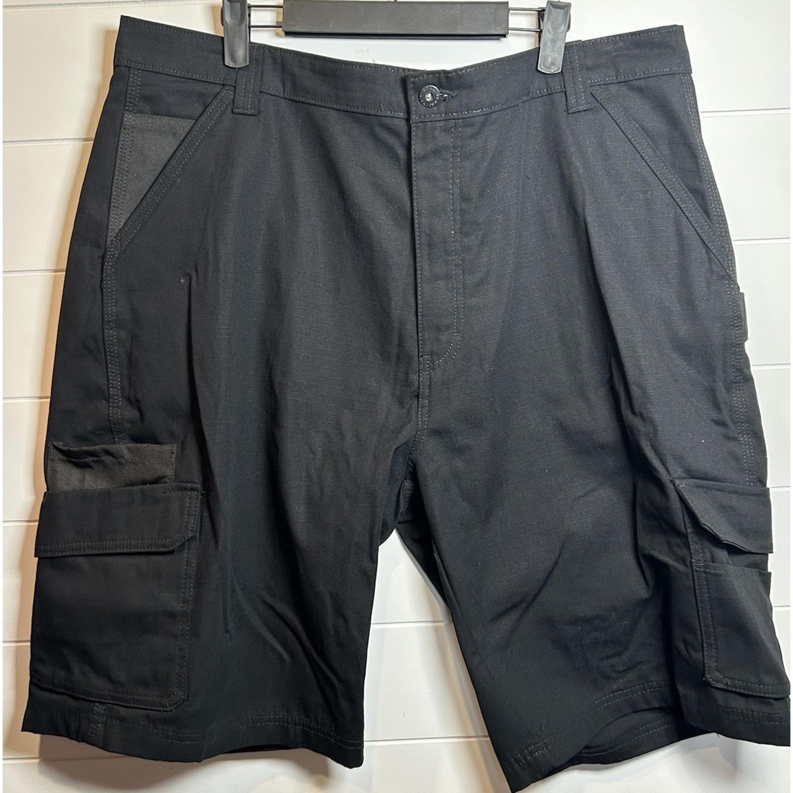 Genuine Dickies Ultimate Ripstop Cargo Shorts Men's 40 Black  NWOT
