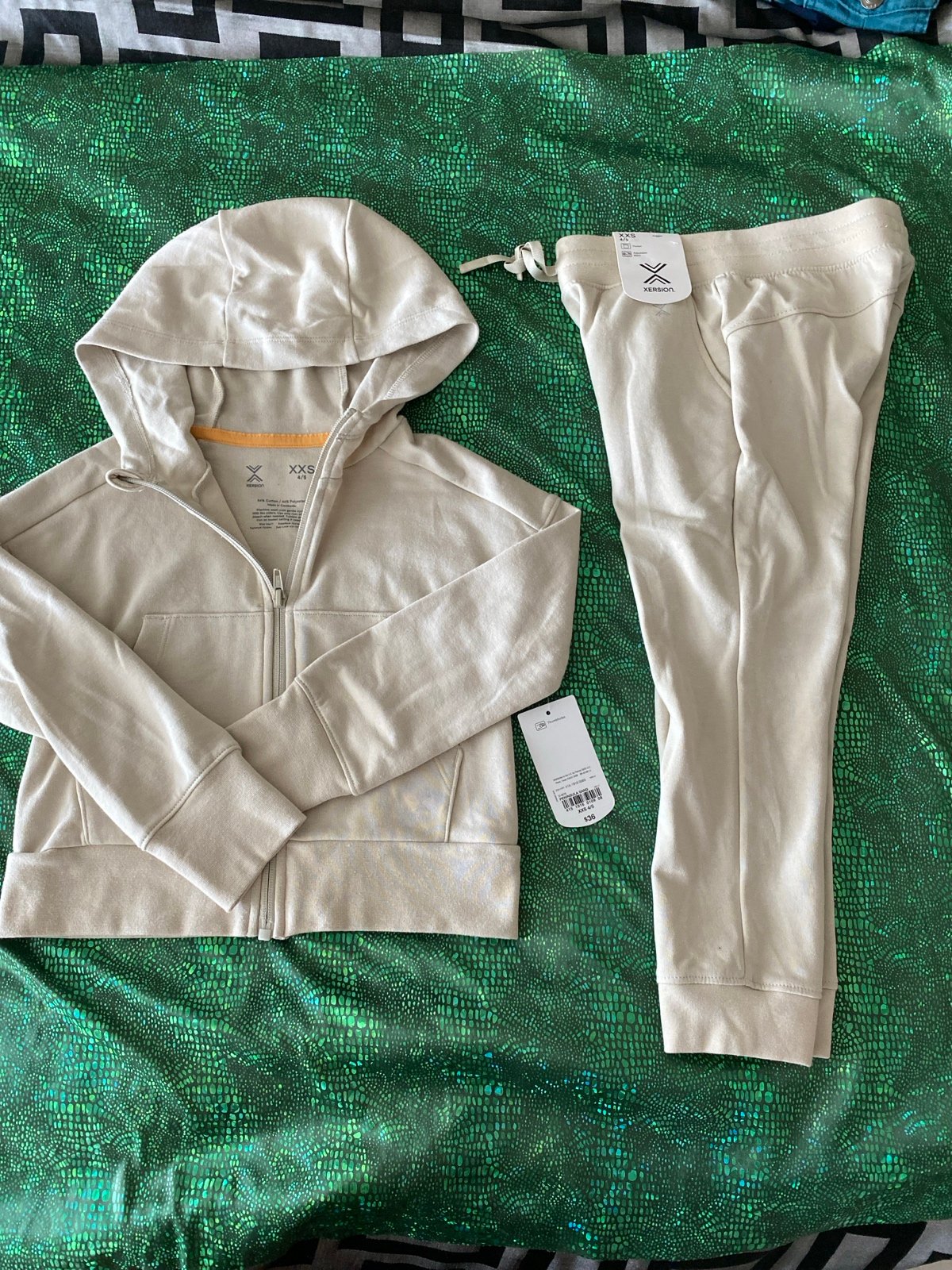 New Size 4-5 Girls 2 Piece Tracksuit - Xersion