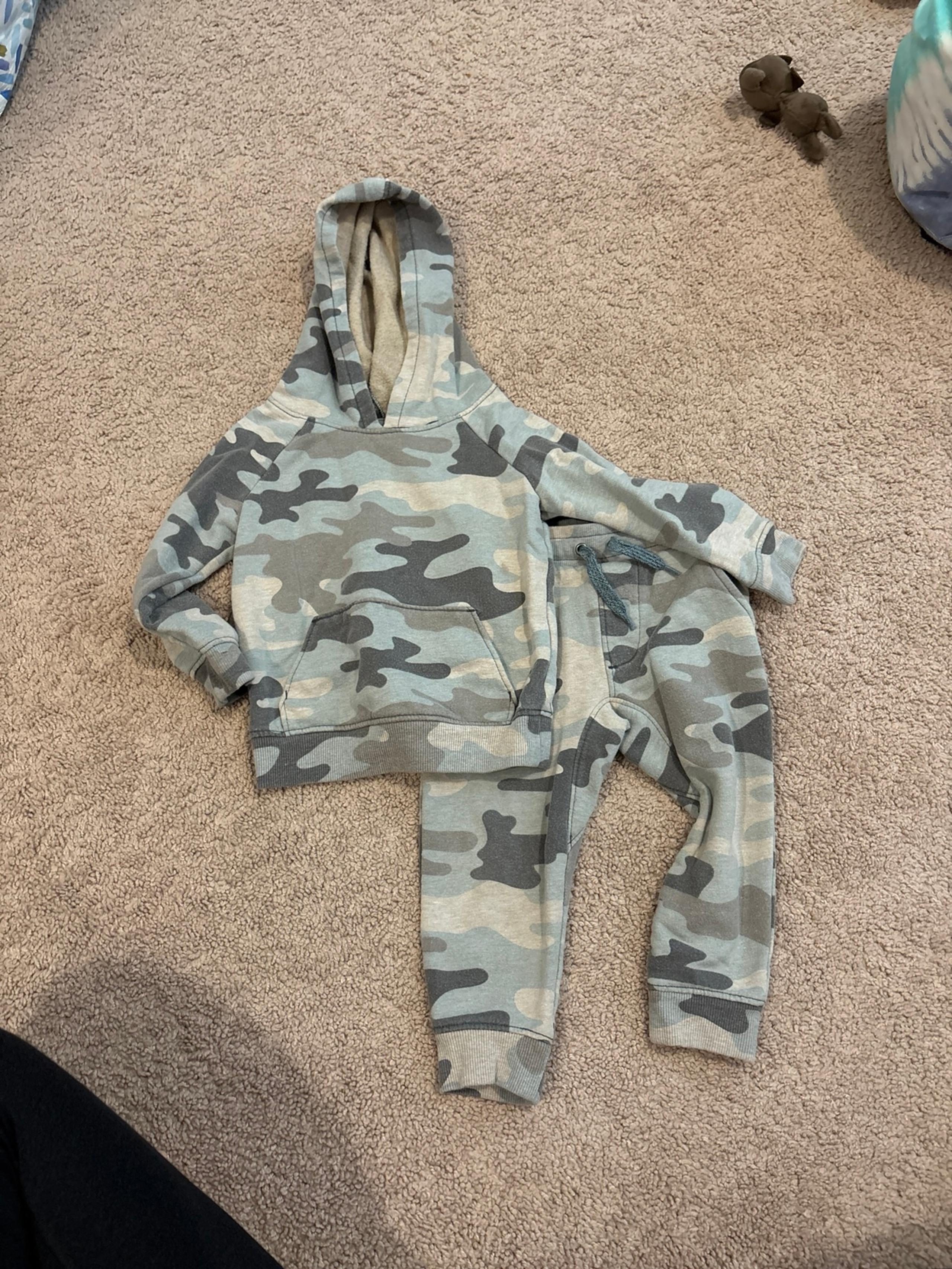 2T toddler boy camo sweat set