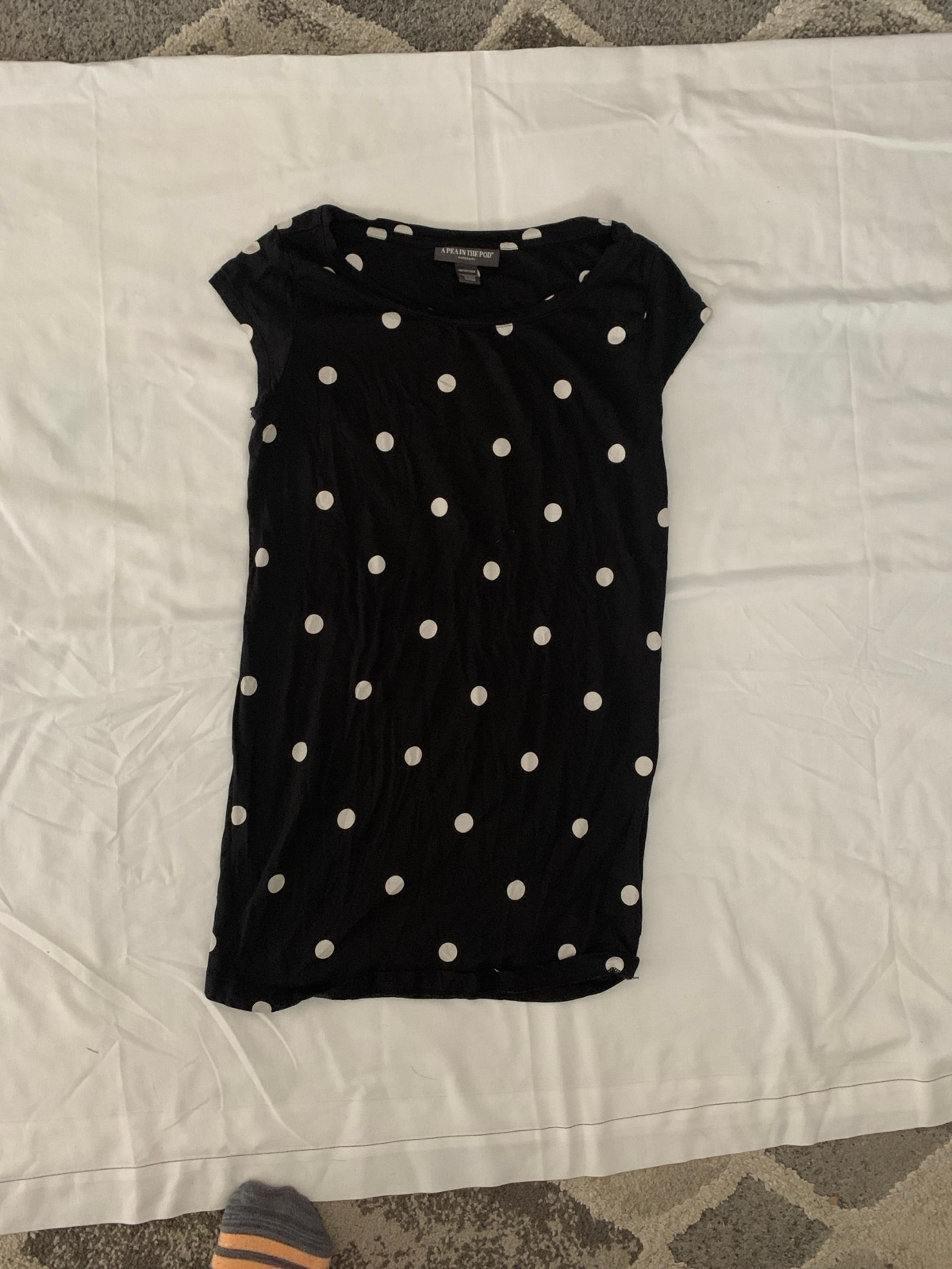 Women’s pea in the pod maternity top
