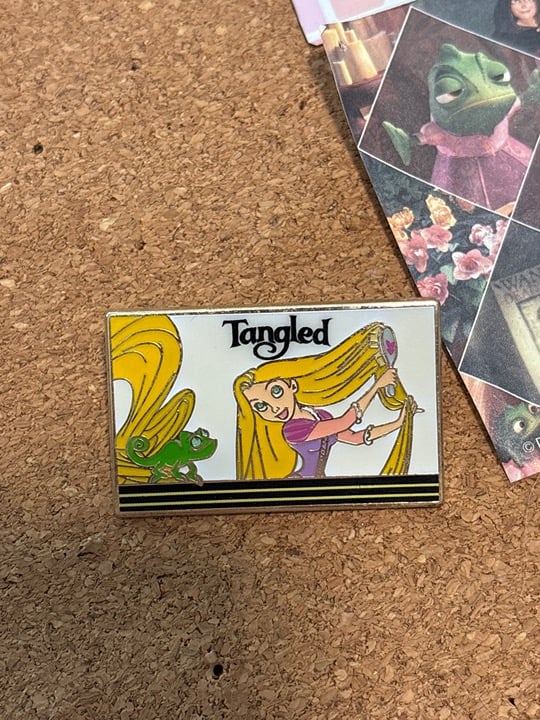 Rapunzel Tangled LE 400 Disney Studio Store Hollywood Pin
