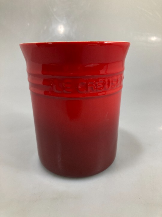 Le Creuset Red Stoneware Utensil 05.02 Crock 6 High x 4.5 Diameter