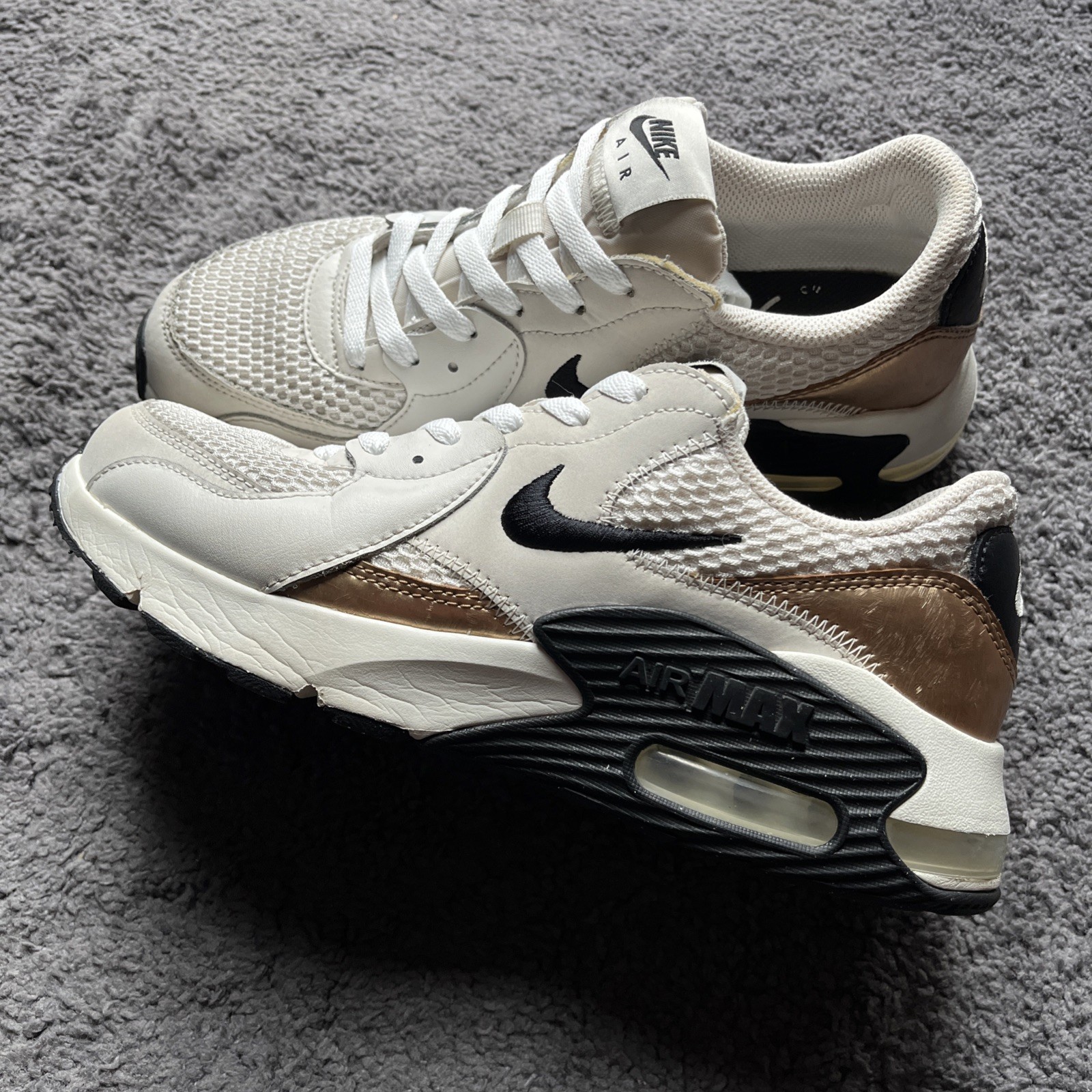 Nike Women Air Max Excee Sneakers Shoes Size 10 White Black Gold DZ2619-001