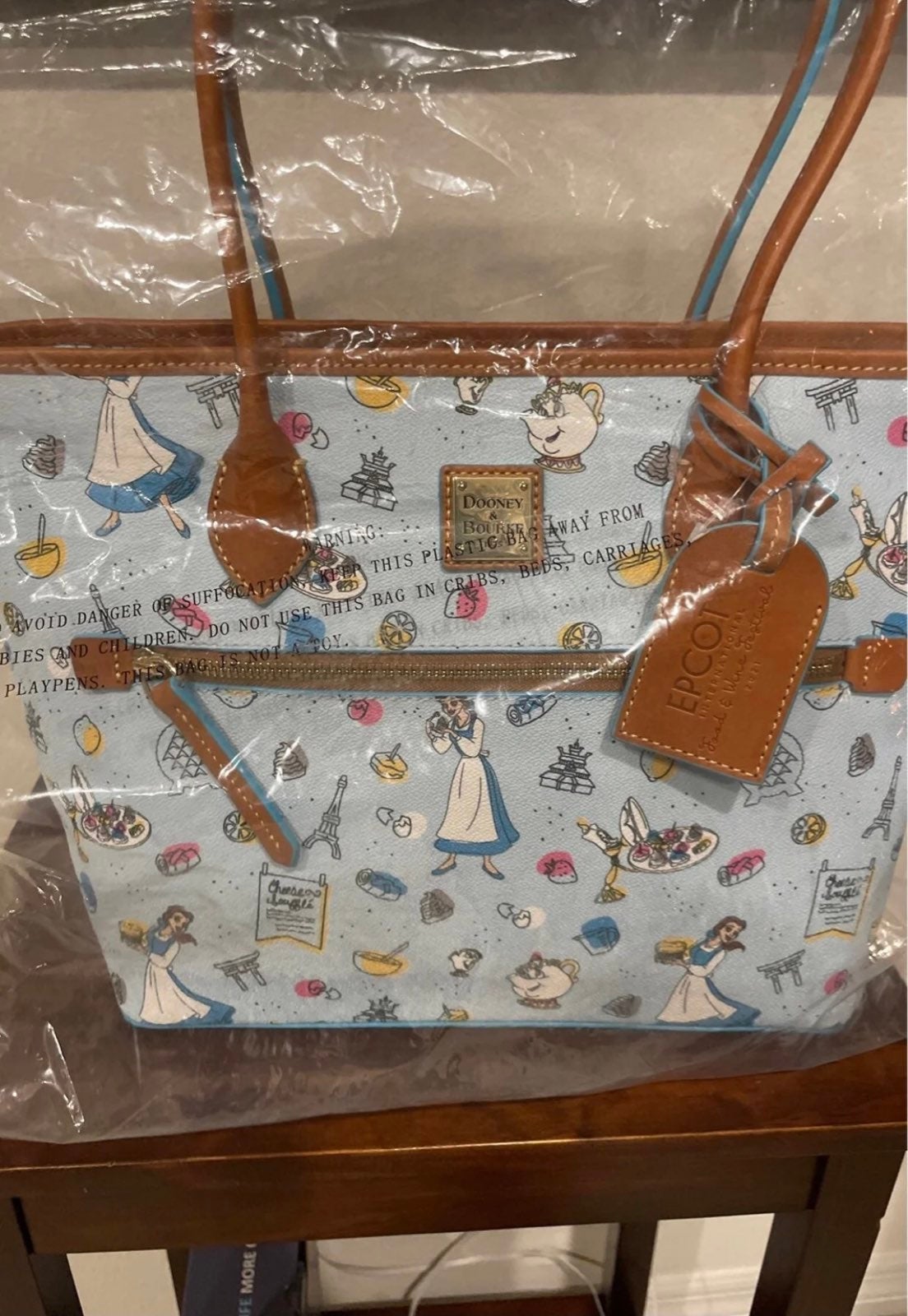 DOONEY AND BOURKE BELLE TOTE 2021 F&WF