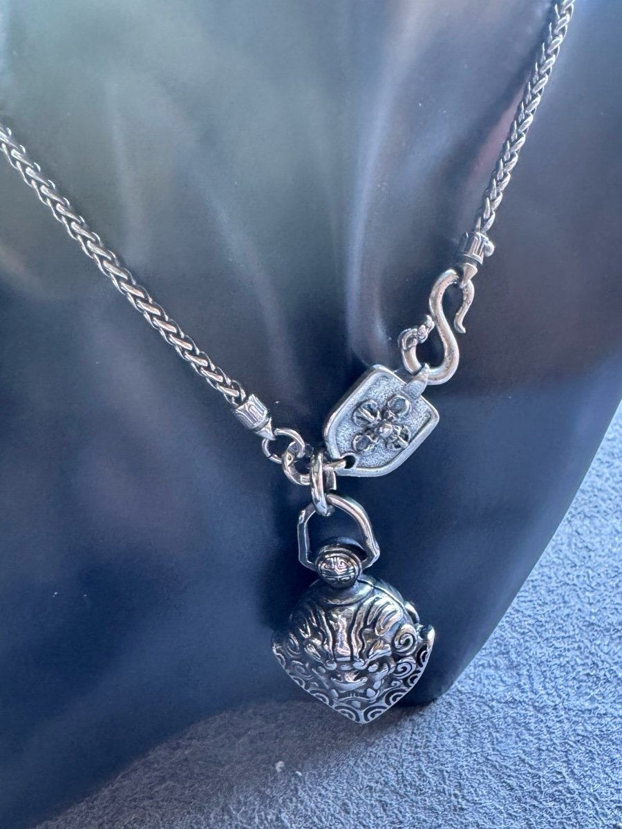 lucky lion head necklace
